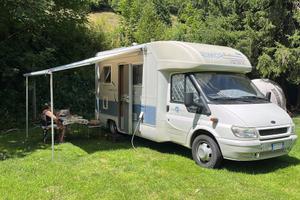 Autocaravan Semintegrale Rimor Sailer 600