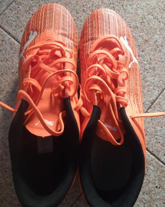 scarpe calcetto