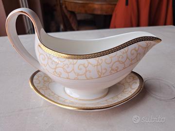 Salsiera Wedgwood e piattino celestial gold