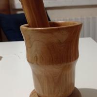 mortaio in legno artigianale 