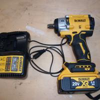 Avvitatore  a impulsi DeWalt