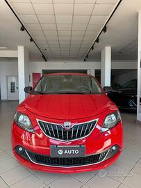 Lancia Ypsilon 1.0 FireFly 5 porte Hybrid Gold Plu