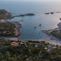 1-4 posti letto in villa Trifamiliare Cala Sapone