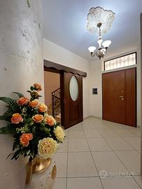 Rif. 473 villa con garage e giardino