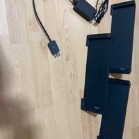 Surface docking station