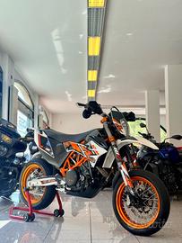 KTM 690 SMC R ACCESSORIATA FINANZIABILE
