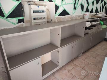 banco espositore 