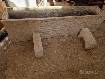 N.2 vasi in cemento da giardino