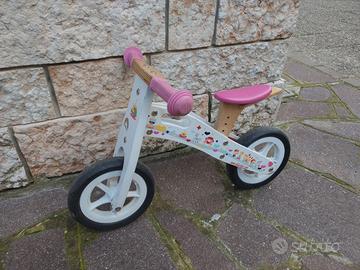 Bicicletta legno senza pedali
