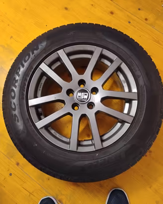 cerchi con gomme