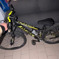 Biciletta atala 27,5 come nuova do via x inutilizz