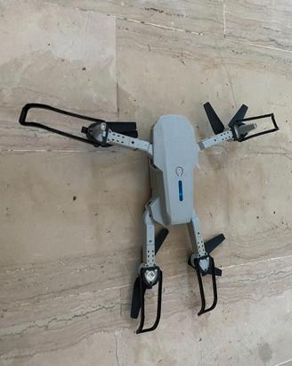 Drone quadricottero pieghevole con camera – rotto