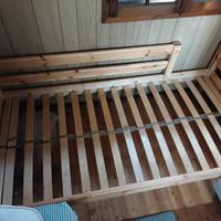 Letto singolo Flexa, smontabile in legno massello