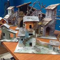 PRESEPE CON PERSONAGGI CASE ETC.