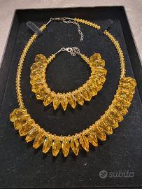 Parure da donna. Collana e bracciale.