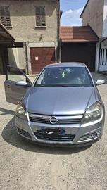 Opel astra 2005