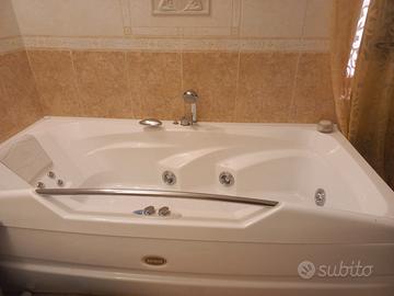 vasca idromassaggio jacuzzi