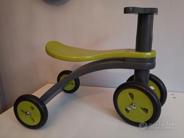 triciclo senza pedali