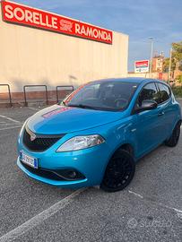 Lancia ypsilon my hibrid marine full opitonal