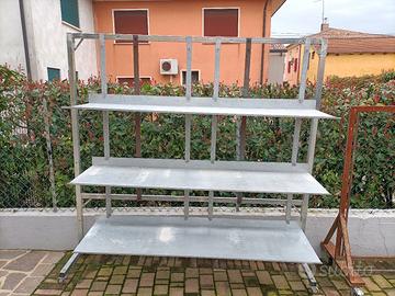 struttura porta gabbie 