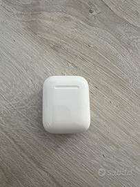 AirPods Apple con cover