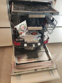 Lavastoviglie mai usata Whirlpool