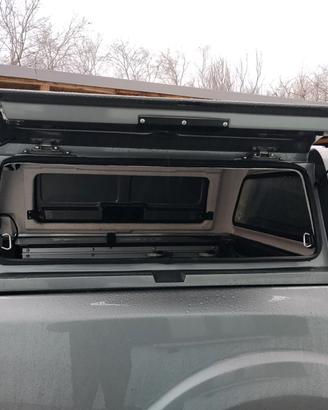 Hardtop pick up Nissan Navara