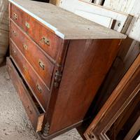 Cassettiera in legno