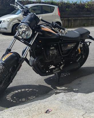 Moto Guzzi V9 Bobber