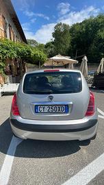Lancia Y