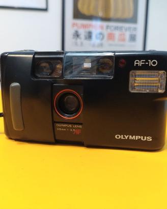 Olympus AF-10 fotocamera pellicola 35mm analogica