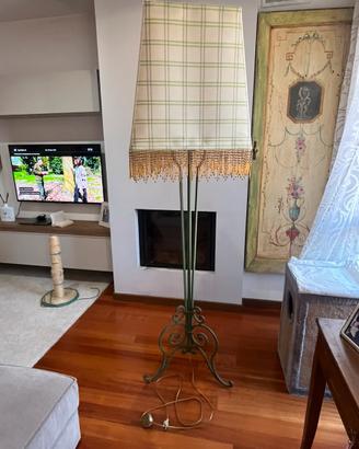 Lampada a piantana