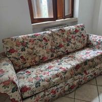 GRATIS - Divano letto con motivo floreale