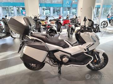 Honda X-ADV 750 DCT Travel