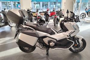 Honda X-ADV 750 DCT Travel