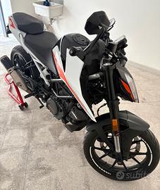 ktm duke 390