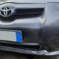 TOYOTA AURIS 2007 - PARAURTI ANTERIORE