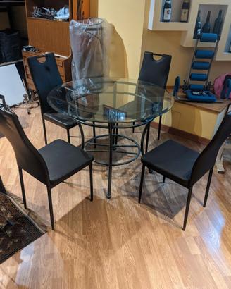 Tavolo tondo in cristallo con sedute ecopelle diam