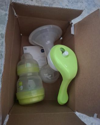 tira latte MAM + 3 kit paracapezzoli MAM +ciuccio 