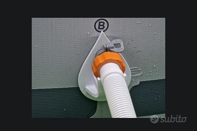 Supporto per tubi piscina esterna