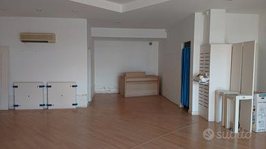 Alta visibilità piazzetta residenza del sole