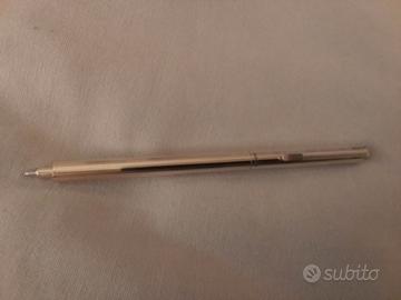 Penna sfera Aurora Hastil placcata oro