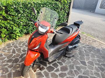 BEVERLY HPE 400 S