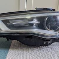 Fanale anteriore sx originale Audi A3 Xenon CREPA
