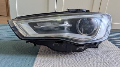 Fanale anteriore sx originale Audi A3 Xenon CREPA