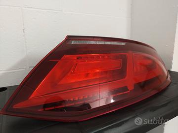 FARO POSTERIORE AUDI TT MK3