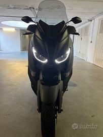 Yamaha X-Max 400