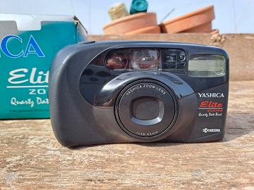 Fotocamera YASHICA Kyocera - Elite 200M 