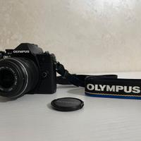 Olympus OM-D E-M10 MARK III