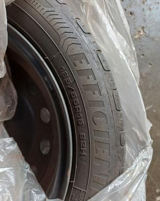 4 gomme